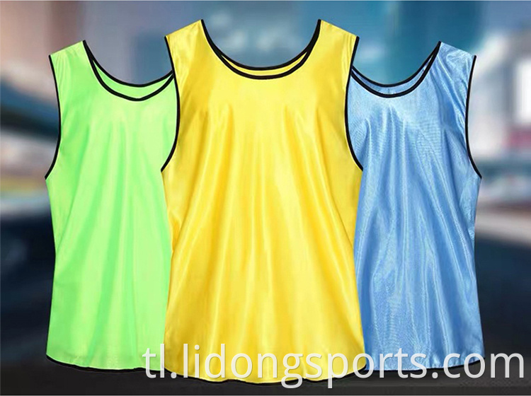 2021 2021 Lidong pakyawan pasadyang murang sublimation soccer vests baligtad na sports football training vest